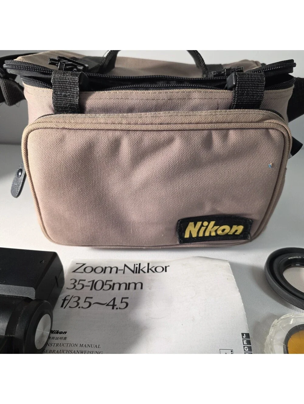 Nikon N2000 35mm Film Camera w/ Nikon Nikkor 35-105mm f3.5-4.5 Zoom Lens Bundle